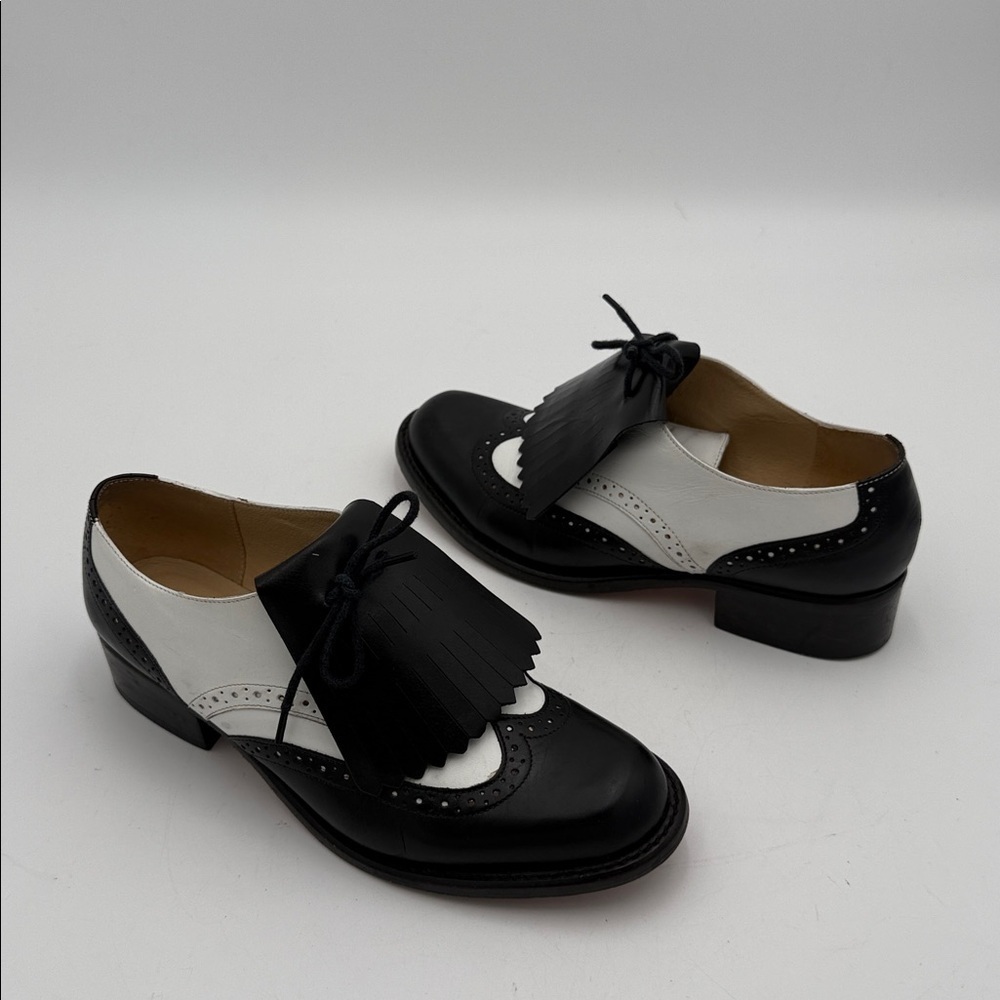 Vintage Kenneth Cole Black White Oxford shoe women 6.5M lace up Y2K goth hype - Picture 12 of 12